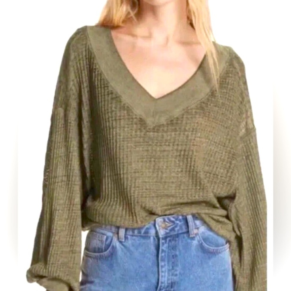 We The Free Oversized Sweater Size Small Green V Neck Lightweight Boho